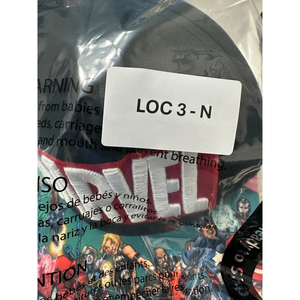 Marvel Snapback Hat Kids OSFM Black Red Avengers Character Flat Brim Excellent